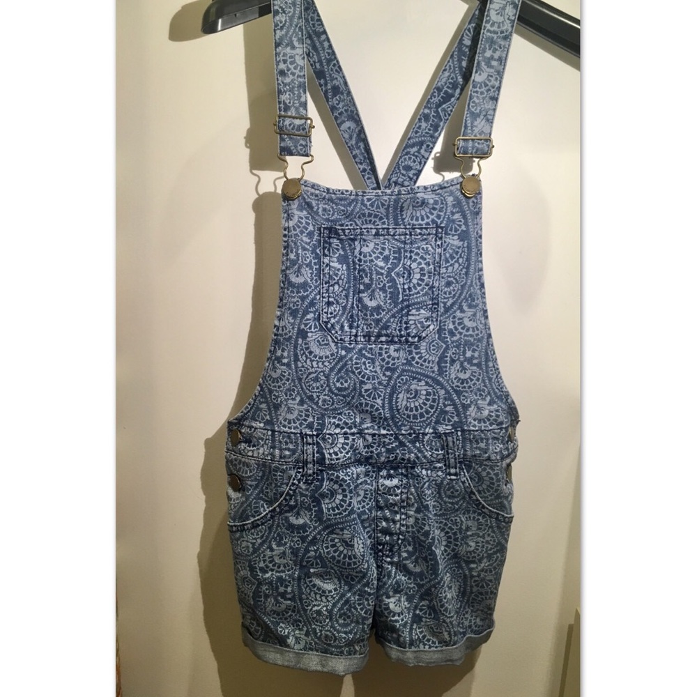 🌹✨ Billabong Denim Short Overalls (Child L)